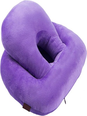 オナホールをクッションに装着して手を使わずに腰振りオナニーが楽しめる